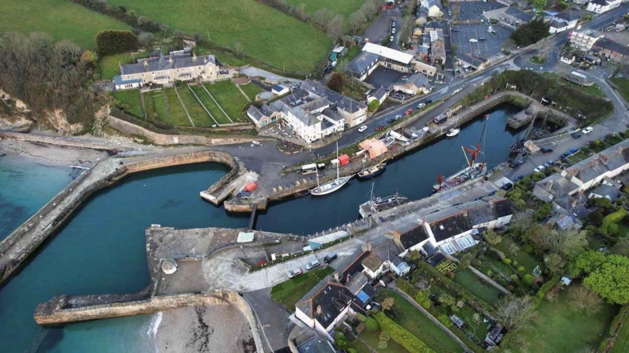 Отель Stunning Yacht Sea Lion In Charlestown Harbour, Cornwall Экстерьер фото